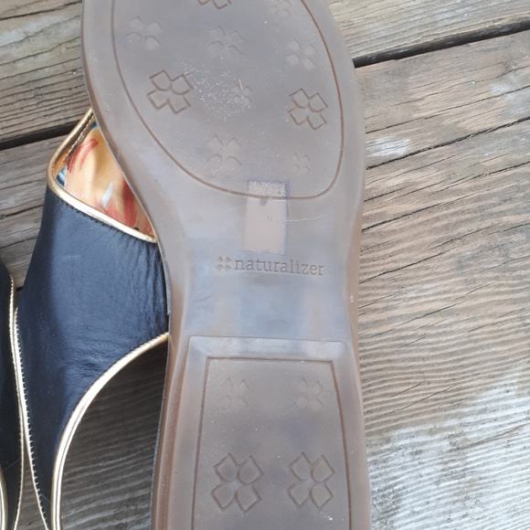Naturalizer Flat Thong Sandals - Picture 8 of 8